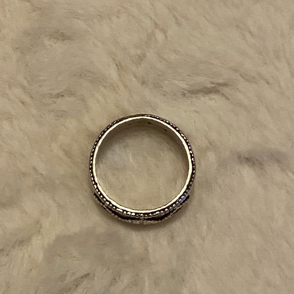 🔥Sterling Silver Vintage Women’s Band Ring w/triangular rare designs Stamped 925 - Picture 3 of 8